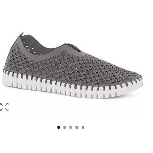 Ilse Jacobsen
Women's Tulip 139 Slip On Sneakers Size 39